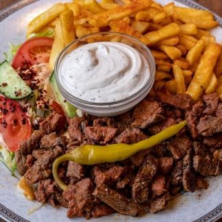 Spesial kebabtallerken